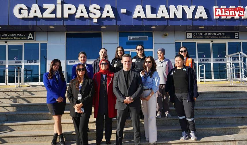 GZP'de “Geleceğe Taşıyan Kadınlar Sergisi” açıldı