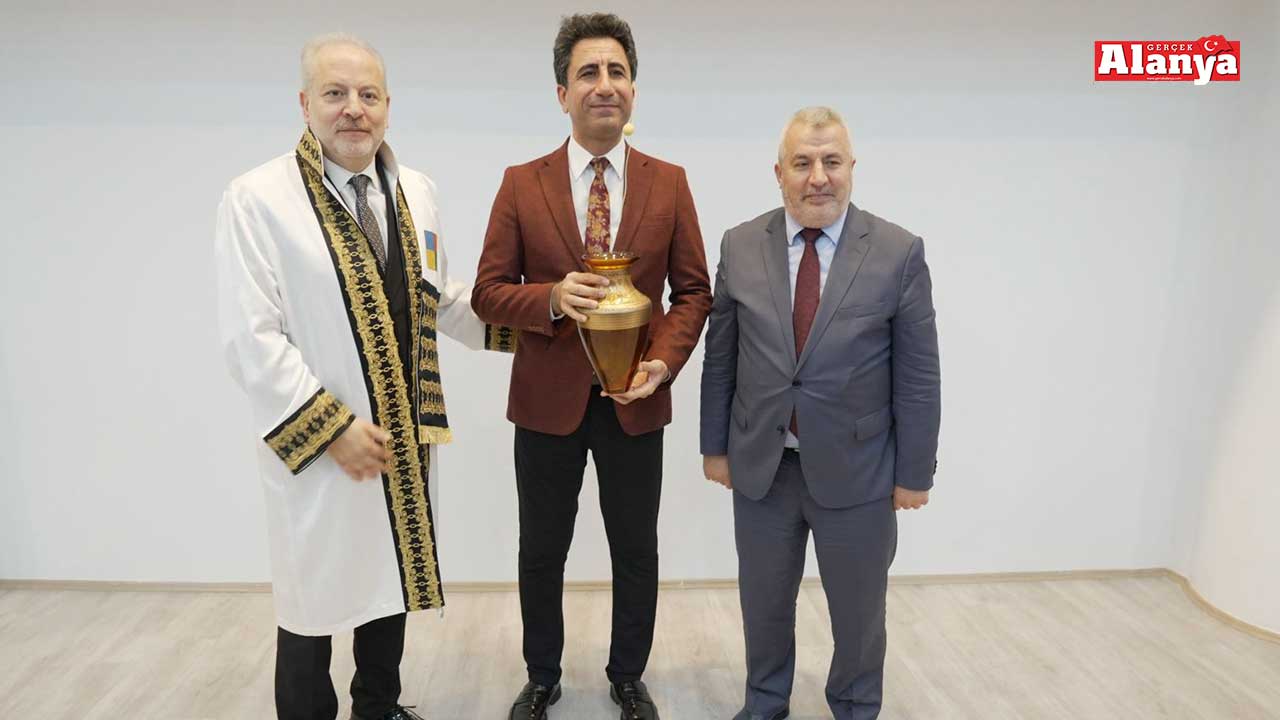 Alanya Üni̇ 2-1