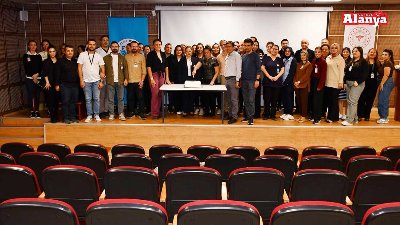 Alanya EAH'ta tıbbi sekreterler unutulmadı