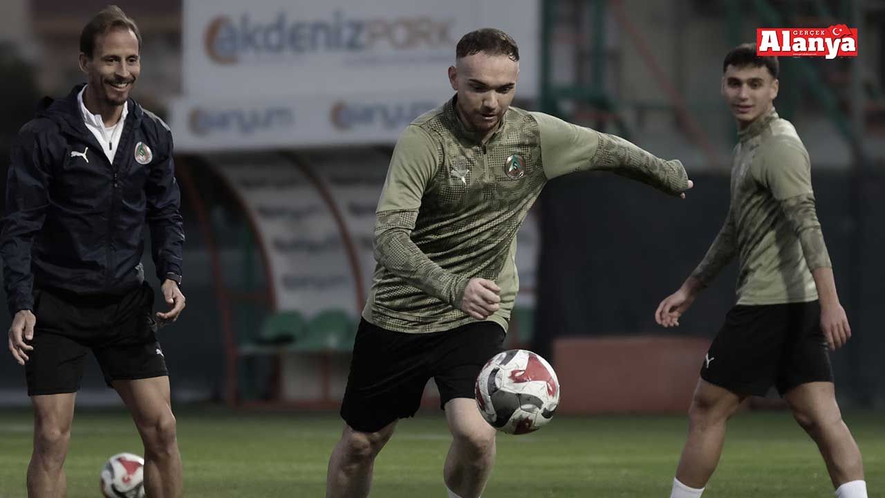 Alanyaspor, Fatih Karagümrük maçı hazırlıklarına başladı