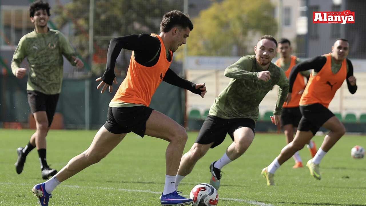 Alanyaspor, Konyaspor maçı hazırlıklarına başladı